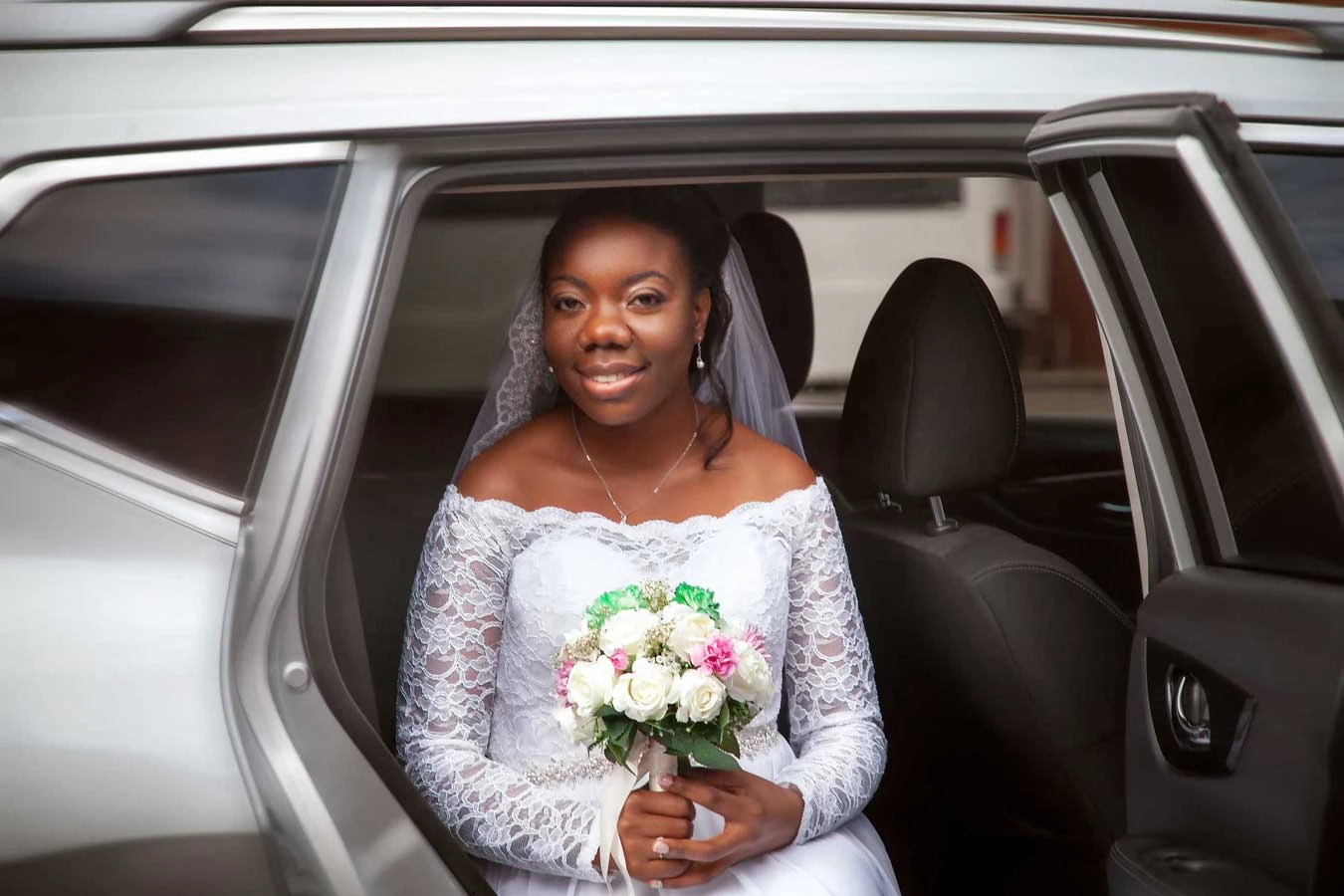 Quality vs. Cost: Finding the Right Balance for Your Wedding Photography Investment